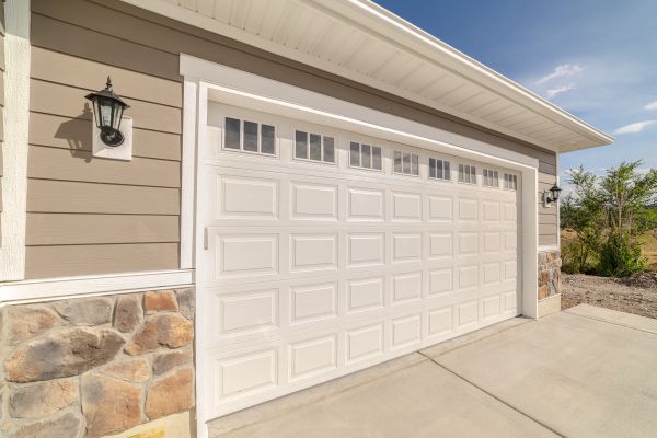 Cost of Garage Lifting in Belleville